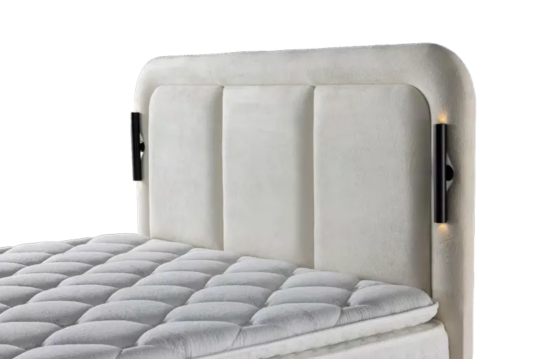 Regnum — Headboard detail